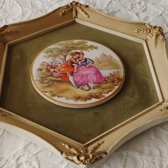 VTG French Provincial style Porcelain Plate frames Set Of 2